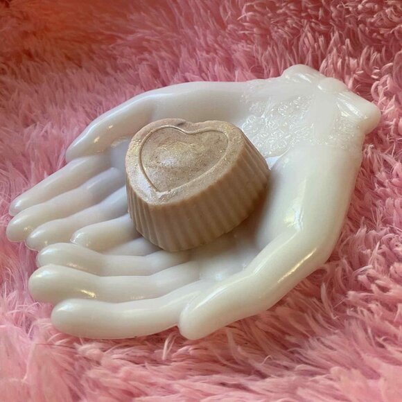 Tallow and Coco Butter Lotion Heart Bar - Picture 6 of 6